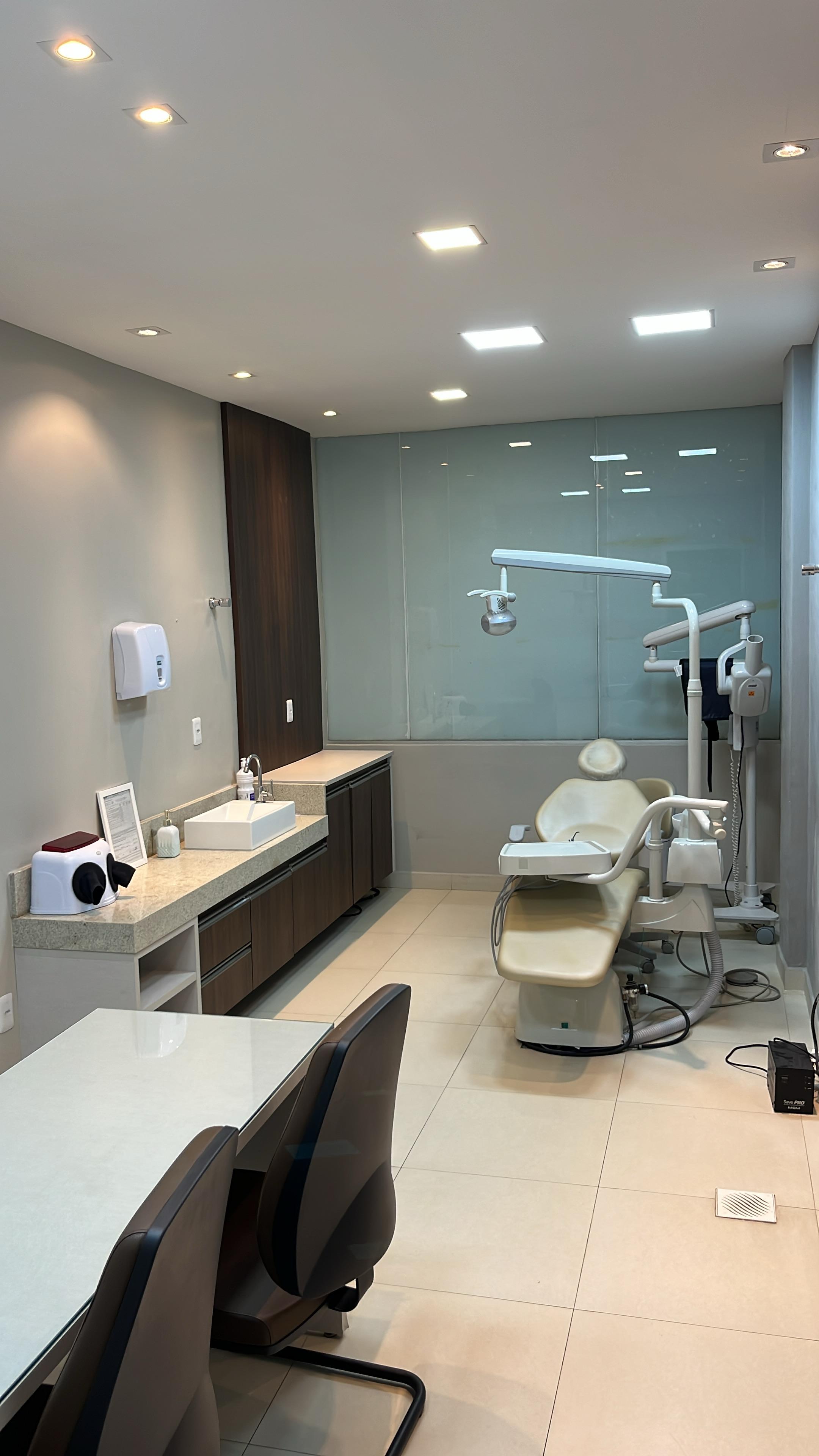 Consultório odontológico equipado